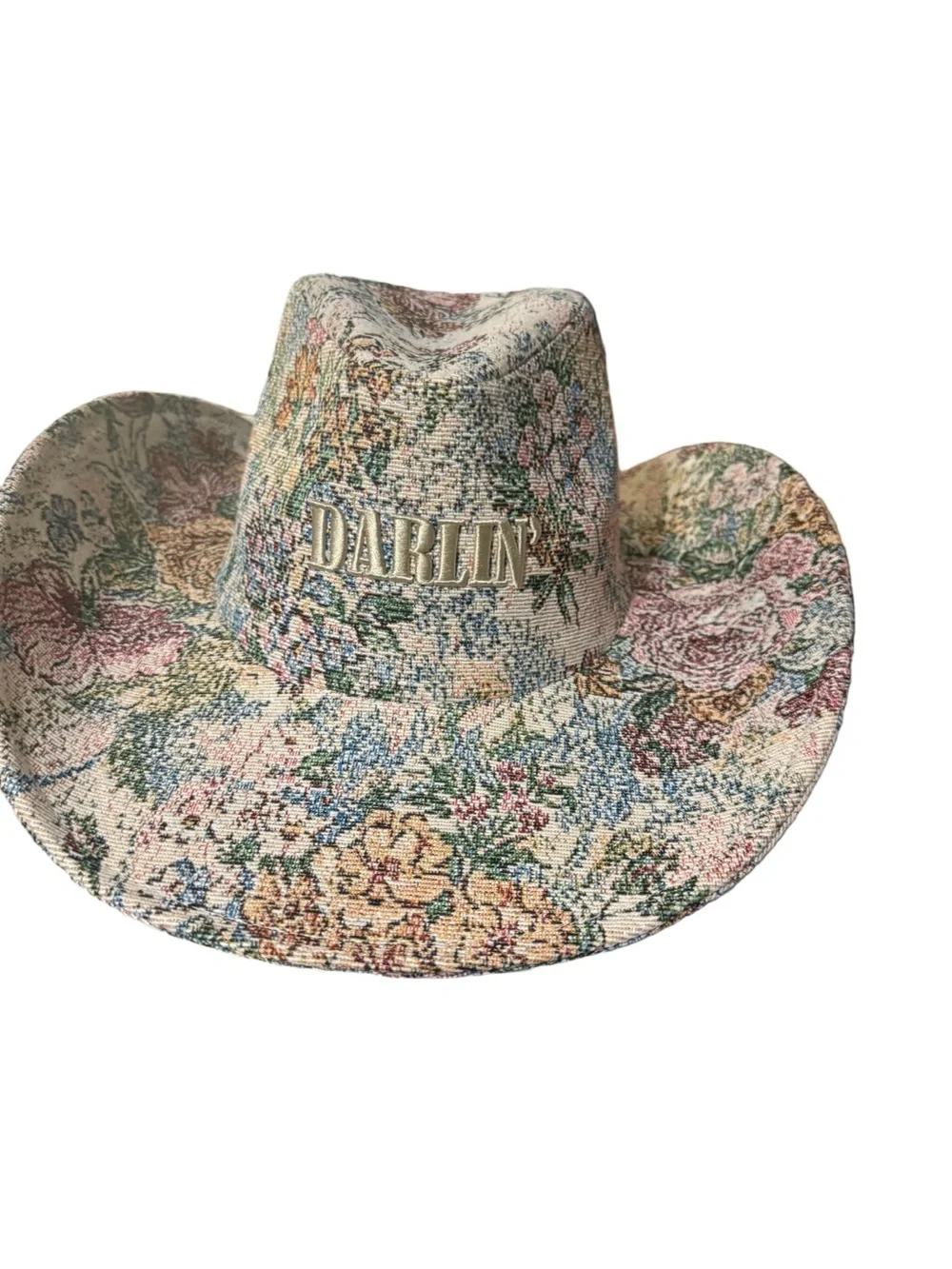 NWT. DARLIN' Floral Tapestry Cowboy Hat 🌸 Top BB